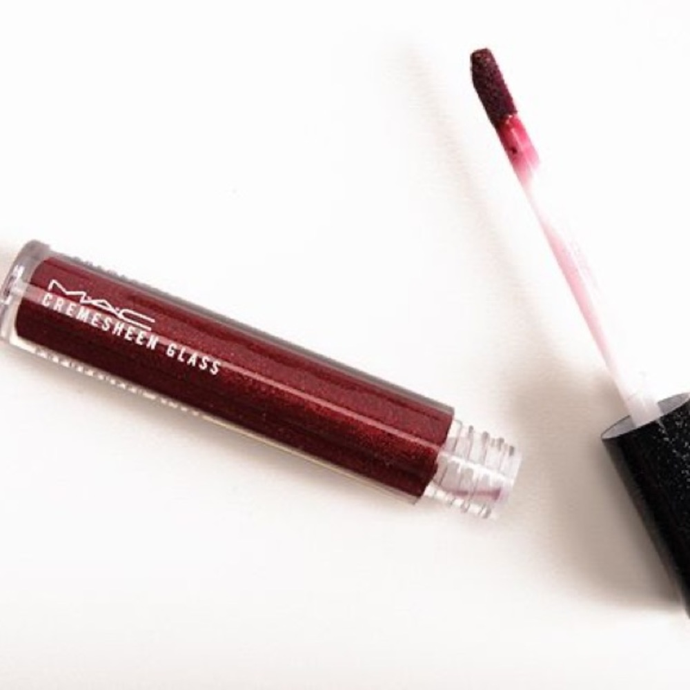 🆕 MAC Courting Chic Cremesheen Glass Lipgloss